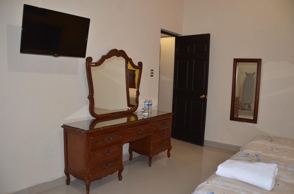 Terracota Corner Rooms Кампече Екстериор снимка