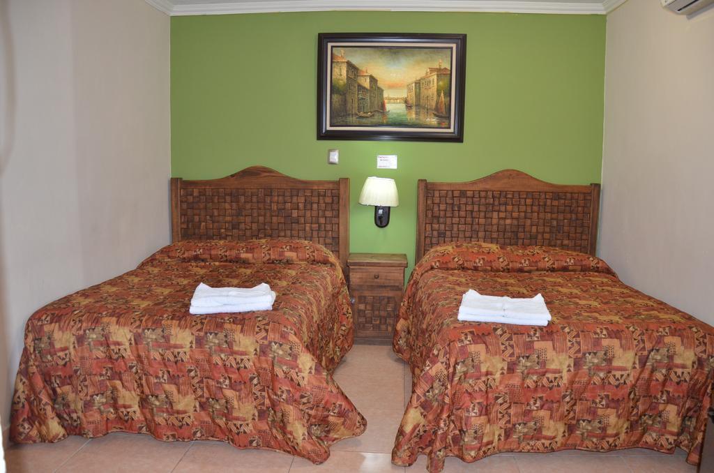 Terracota Corner Rooms Кампече Екстериор снимка