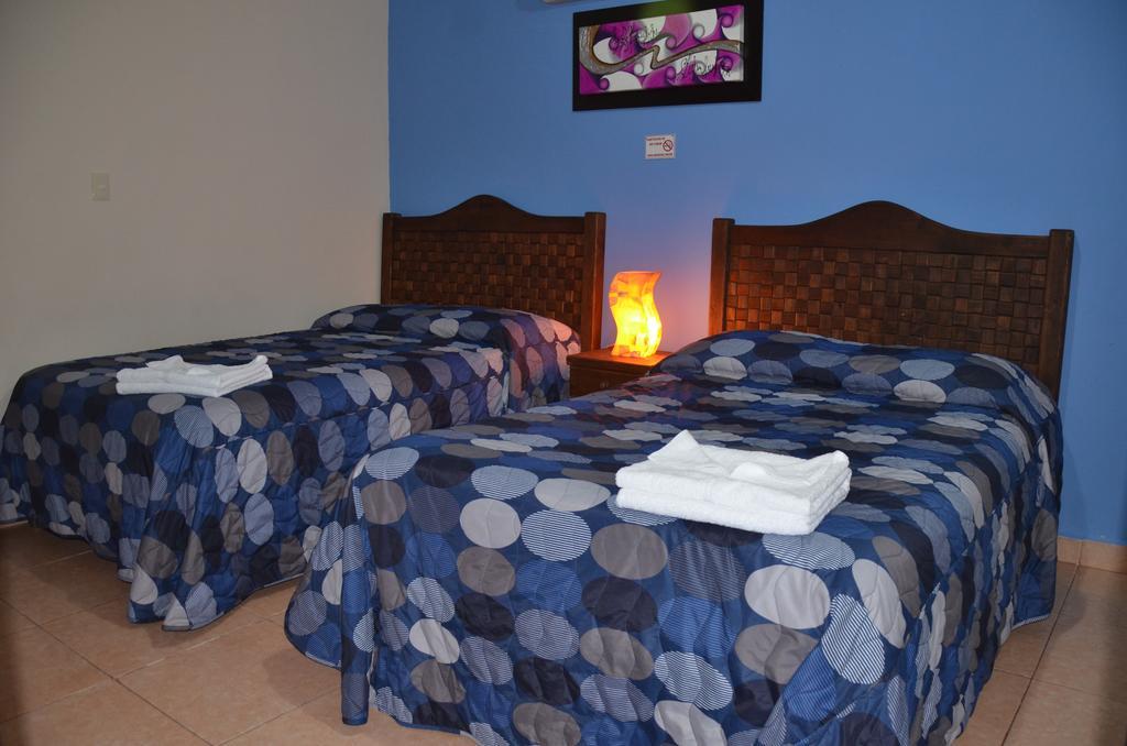 Terracota Corner Rooms Кампече Екстериор снимка