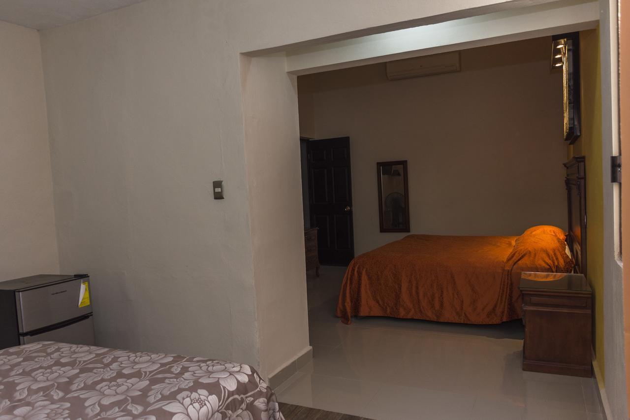 Terracota Corner Rooms Кампече Екстериор снимка